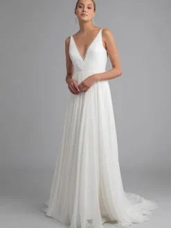 White Simple Causal Wedding Dress Chiffon V-Neck Sleeveless A-Line Backless Long Bridal Dresses Free Customization
