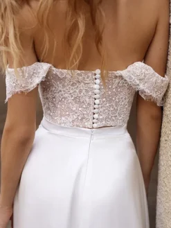 White Simple Causal Wedding Dress Satin Fabric Strapless Sleeveless Cut Out A-Line Off The Shoulder Long Bridal Dresses Free Customization