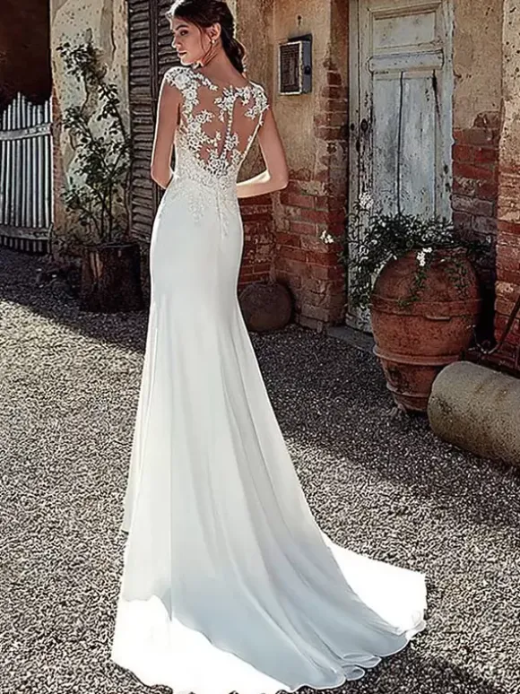 White Simple Mermaid Wedding Dress Chiffon Illusion Neckline Sleeveless Court Train Applique Sheath Bridal Gowns Free Customization