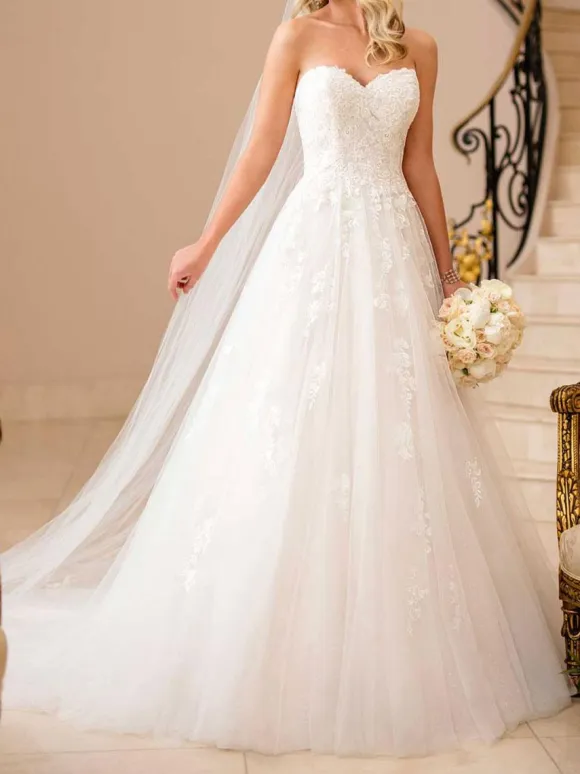 White Simple Princess Ball Gown Wedding Dress A-Line Strapless Sleeveless Backless Lace Bridal Dresses Free Customization