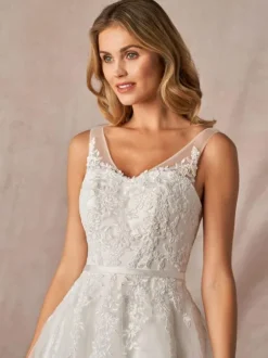 White Simple Short Wedding Dress A-Line V-Neckline Sleeveless Backless Lace Bridal Dresses Free Customization