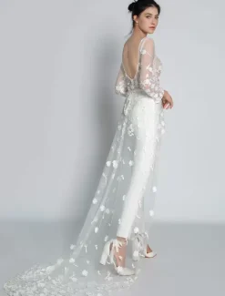 White Simple Wedding Jumpsuit Jewel Neck Long Sleeves Lace A-Line Bridal Jumpsuit Free Customization