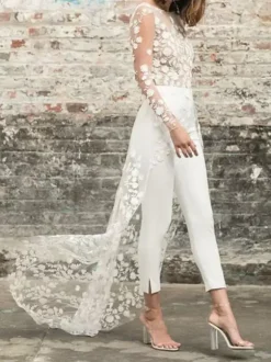 White Simple Wedding Jumpsuit Jewel Neck Long Sleeves Lace A-Line Bridal Jumpsuit Free Customization
