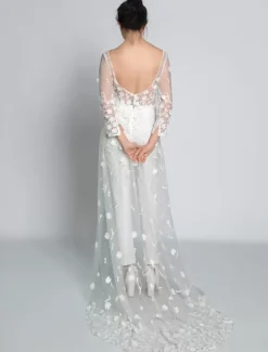 White Simple Wedding Jumpsuit Jewel Neck Long Sleeves Lace A-Line Bridal Jumpsuit Free Customization