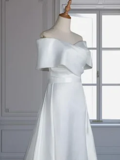 White Vintage Mermaid Wedding Dress With Train Satin Off The Shoulder Pleated Bridal Gowns Free Customization