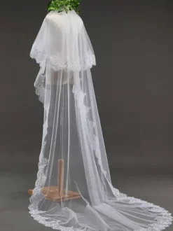 White Wedding Veil One Tier Lace Finished Edge Waterfall Bridal Veils