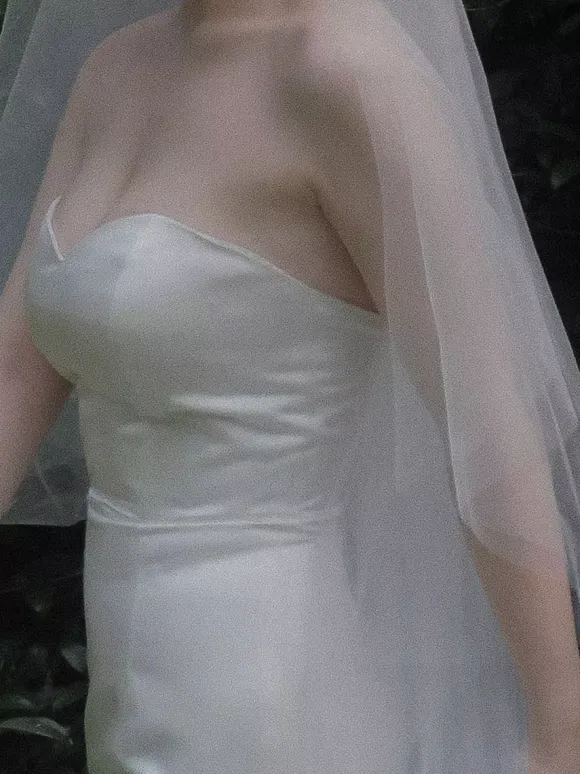 White Wedding Veils Two-Tier Classic Bridal Veils Accessories Not Included