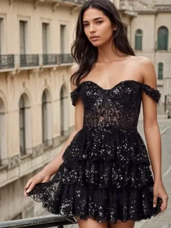 With Homecoming Dress Short Short Sweetheart Neck Cut Out Lace