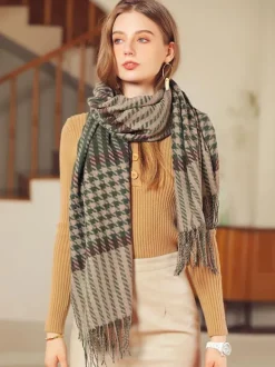 Woman's Scarf Charming Plaid Fringe Fiber Winter Warm Long Scarves