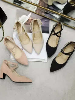 Women Black Chunky Heels Cross Over Strap Pointed Toe Low Heel Pumps