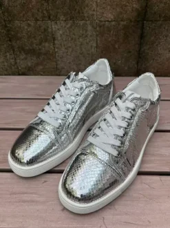 Women's Casual Sneakers Round Toe Snake Pattern Lace Up Skate Shoes