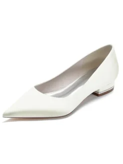 Women's Flat Bridal Pumps in Satin