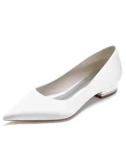 Women's Flat Bridal Pumps in Satin