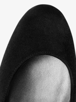 Women's Suede Heels Platform Round Toe Chunky Heel Pumps