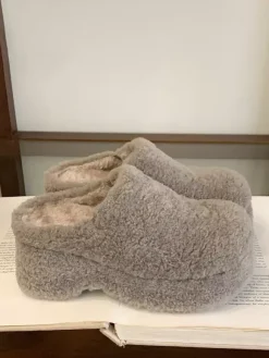 Women's Clogs Faux Fur Round Toe Backless Winter Slides