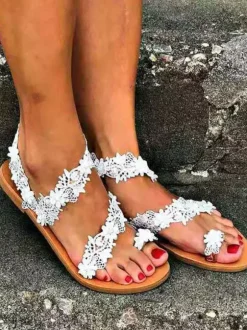 Women's Embroidered Flowers Flat Beach Wedding Sandals