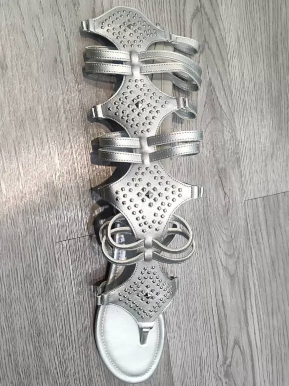 Women's Gladiator Sandals Silver Rivets Thong Flat Gladiator Sandals