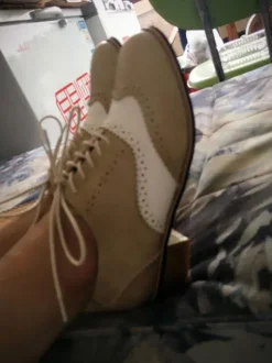Women's Heeled Wingtips Oxfords