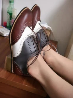 Women's Heeled Wingtips Oxfords