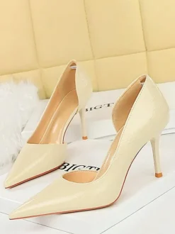 Women's Heels Chic Pumps Pointed Toe Stiletto Heel Patent PU Upper