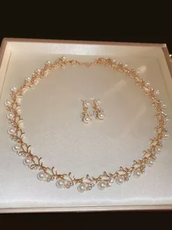 Women's Pearls Vintage Alloy Jewelry Set Earrings Necklace Set For Party And Ball