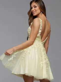 Yellow Homecoming Dress 2026 Short A-Line Jewel Neck Lace Tight Homecoming Outfits Free Customization